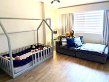 Cargar imagen en el visor de la galería, CAMA HOUSE