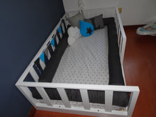 Cargar imagen en el visor de la galería, CAMITA FLAT